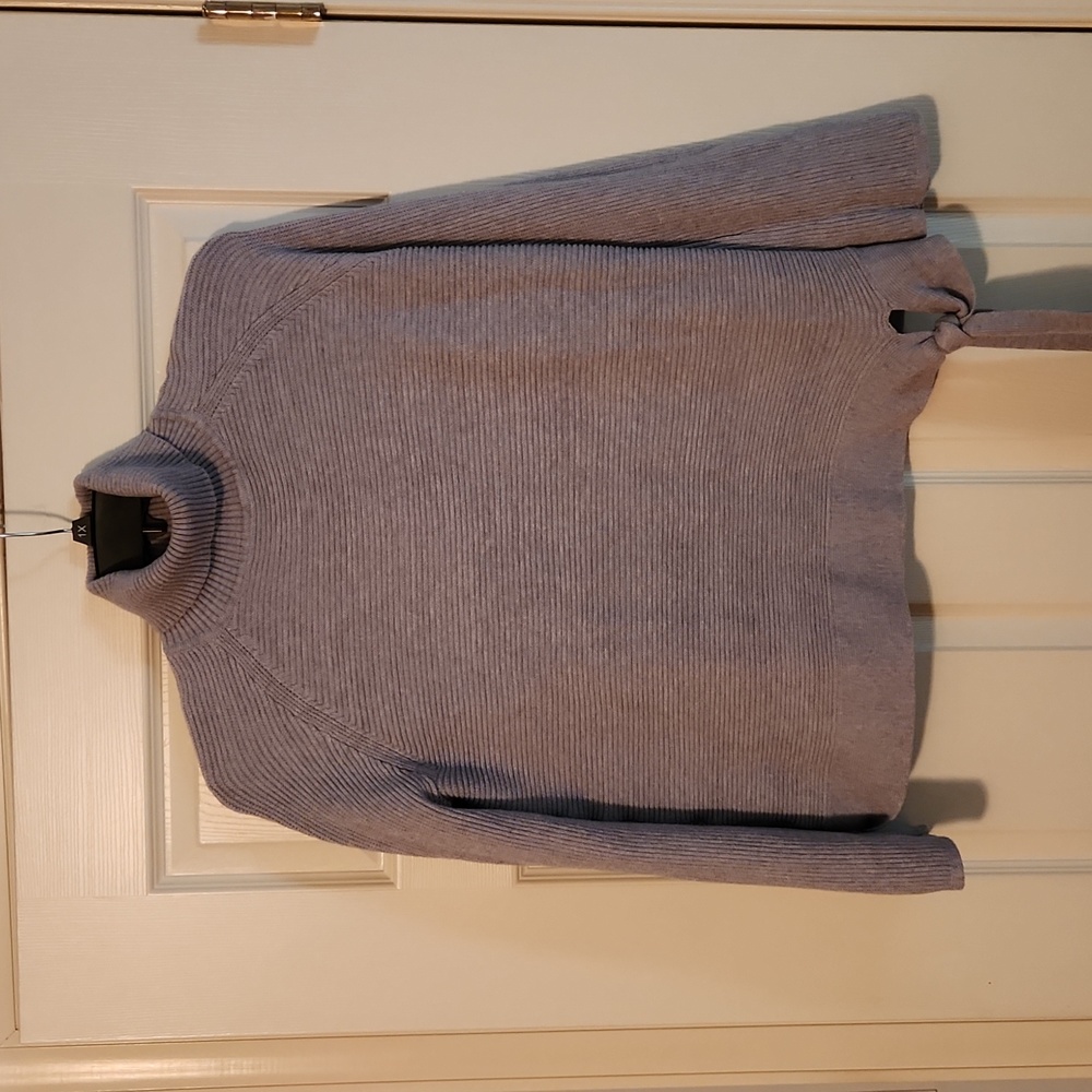 Simply Vera Vera Wang comfy knot sweater